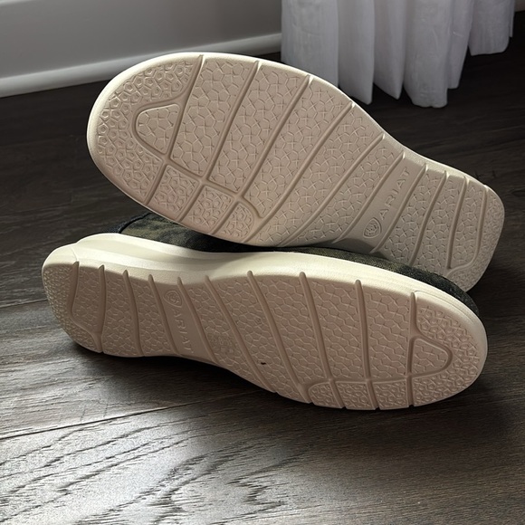 Ariat Hilo Moss Green,FLX Foam sole,elastic lace,textile upper,mesh lined - Picture 9 of 9